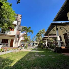Ron Bungalow, hotel sa Bang Tao Beach