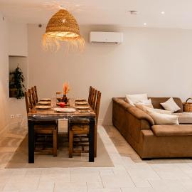 Maison cosy entre Avignon & Carpentras 2 Chambres, hotell i Sorgues