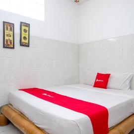 RedDoorz near Jawa Timur Park 1
