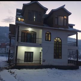 Discover Bhadarwah, the Mini Kashmir, hotel in Bhadarwāh