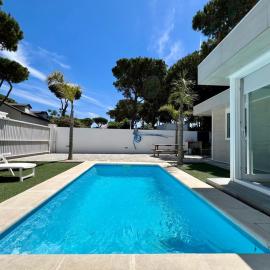 Casa Lumina, hotell i Chiclana de la Frontera