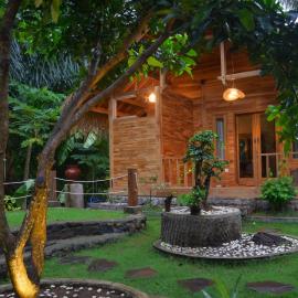 Beda gaya ecolodge Rangsot 2, hotel di Tanjung