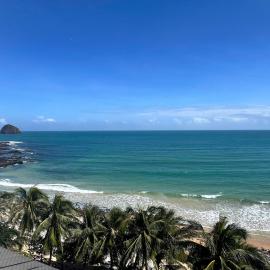 Palm Beach Hotel Phu Yen - Kite surfing spot in winter, Hotel in Phú Long (2)