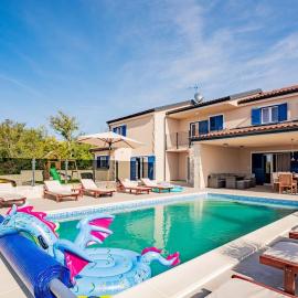 Villa Tatjana Krk by Istriaselect Villas, hotelli kohteessa Kras