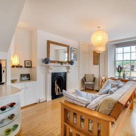 Sundance Cottage Central Fowey with Sea Views