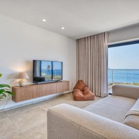 Luxury 3BR Seafront Apartment
