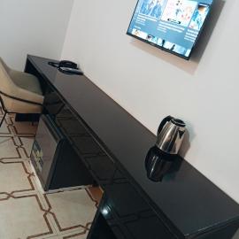 Heirloom Luxury Hotel and Apartments, hotel a Maiyegun