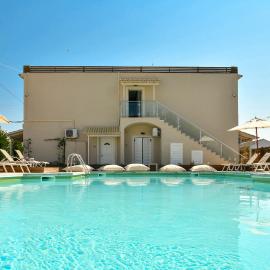 Nuevo Vista, hotell i Kavos
