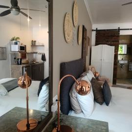 The Oak Treehouse BnB 64 Berry Str, hotel v destinácii Queenstown