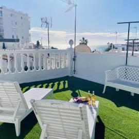 Casa Rincon de Nerja by At Home Costa del Sol, hotell i Nerja
