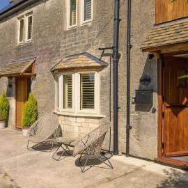 Beautiful Cottage in Idyllic Cotswolds Village