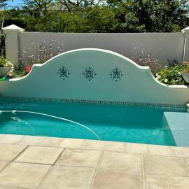 Quiet Business Stay with Stunning Pool, hotel v destinaci Welgemoed