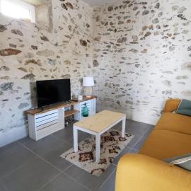 Les gorges de la Maronne à Pleaux-Terrasse Privée