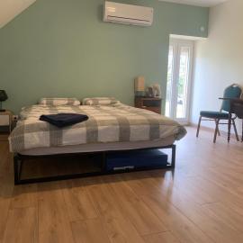 Grande chambre confortable, hotel a Nogent-sur-Vernisson