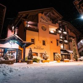 Hotel Flattacher Hof, hotel a Flattach