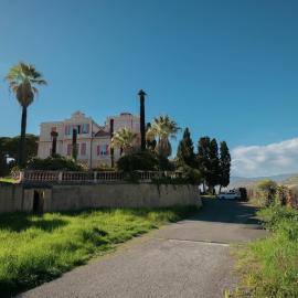 HOST4U IMPERIA - Cozy Loft at Historical Rambaldy's Castle