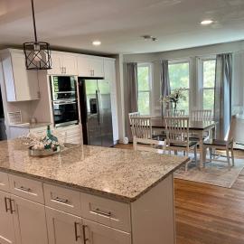 Spacious Beach House Steps to Sand with free private parking, hotel in Atlantic City