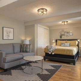 Third-Floor Suite, SIU Across Street, hotel a Carbondale
