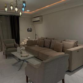 Apparemment F4 moderne et spacieux avec piscine et jardin