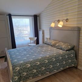 Clos Merise - appartement de 3 chambres, hotel u gradu Fejzen