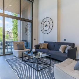 Kfardebian में, होटल Stunning 4 Bedroom Duplex