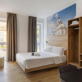 B&B HOTEL Como Baradello, hotel u Comu