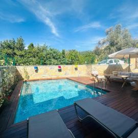 Villa with Large Pool 5 min Beach Nature Peace