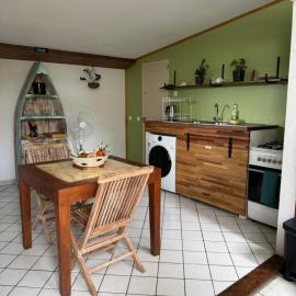 Bungalow cosy -2 min walk to beach -calme & confort, khách sạn ở Punaauia