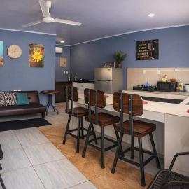 Cozy 2BR House for 4 Near Jacó & Herradura, hotel in Herradura
