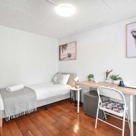 Courtyard Single Room - Serene Spot At Peakhurst - Shared Bathroom