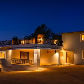 Royal Hilltop Villa 5BHK with Valley Views Panchgani