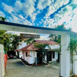 Edakkal Pool Villa