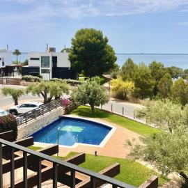 Olimar, vistas al mar y relax junto a la playa, hotel i L'Ampolla