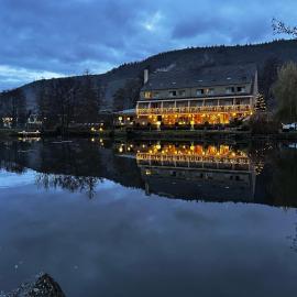 Hotel Du Lac، فندق في غيبووييه