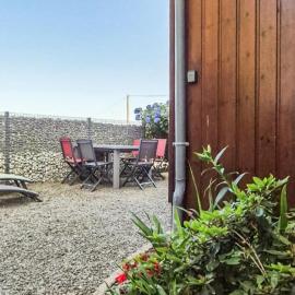 Charmante Maison Au Calme, Hotel in Laignelet