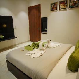The Leaf Farm, hotel in Ludhiana