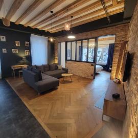 Le Loft Des Arts, hotel in Thonon-les-Bains