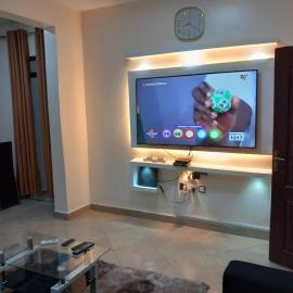 Sleek 2BR Apt-Wifi-DSTV-Netflix-24h Security, готель у місті Кумасі