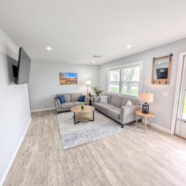 Relaxing River View Stay Renovated 3BR Home, Hotel in Fremont
