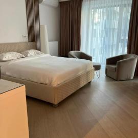 Cortina - Yard & Wellness View, hotell i Voluntari