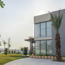 Secluded Luxury Farmhouse , Heated Pool & Garden