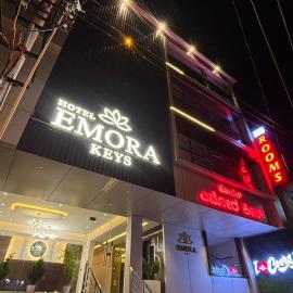 Hotel Emora Keys, 500 Mtrs From Madikeri Fort, viešbutis mieste Madikeris
