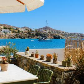 Almyra, hotell i Finikas