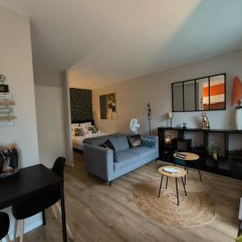 Residence calme-Balcon-Parking-5 min de Pau centre
