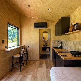 Farm Casita - The Vale Animal Sanctuary & Farmstay, Hot Tub & Natural Pool, hotel a The Pocket