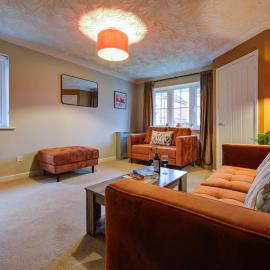 Central 3-Bedroom House Sleeps 5 with Parking、ボーンのホテル
