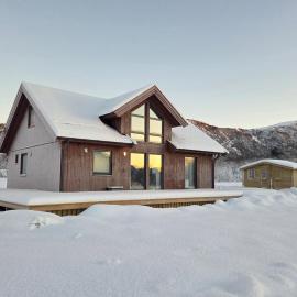 Harteigen cabin Lofoten retreat, hotel i Vestvågøya