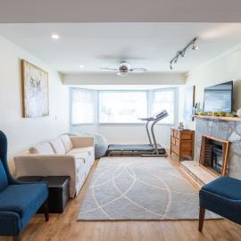 Langley Suite with Full Kitchen, hotel in Langley