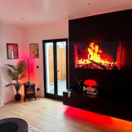 Appartement jacuzzi d'exception - proche Paris, hotel in Drancy