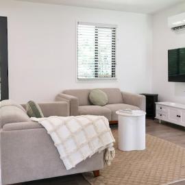 Peaceful Hinterland Cottage with Garden Swings, hotel in Peachester
